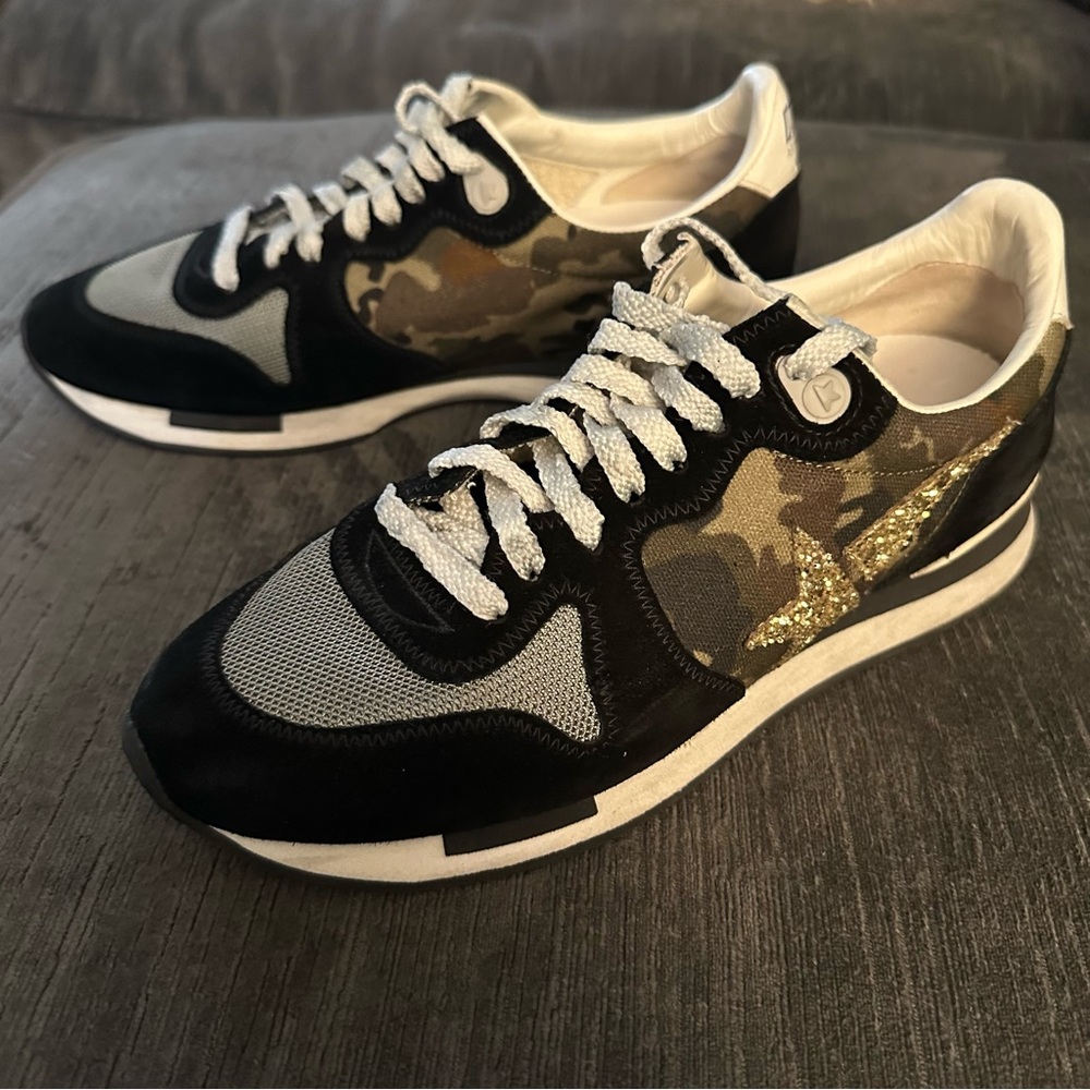GOLDEN GOOSE RUNNING STYLE SNEAKERS - BLACK/CAMO/GLITTER - SZ 39